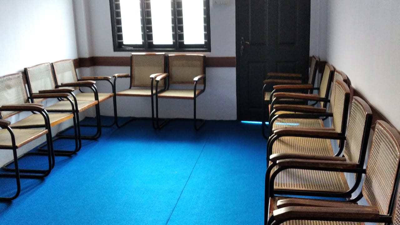 UNIVERSAL SPOKEN ENGLISH Manjeri